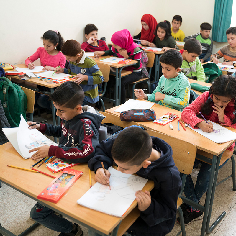 Kinder im Schulunterricht im Libanon.